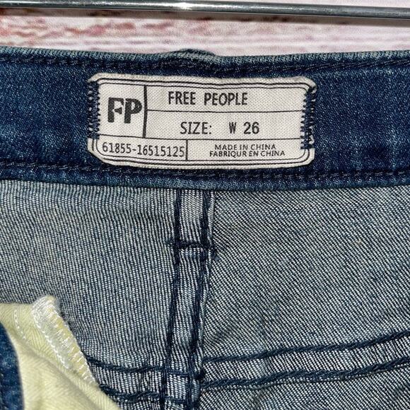 Free People Blue Denim Black Mesh Distressed Skinny Cropped Low Rise Jeans 26 - Picture 6 of 6